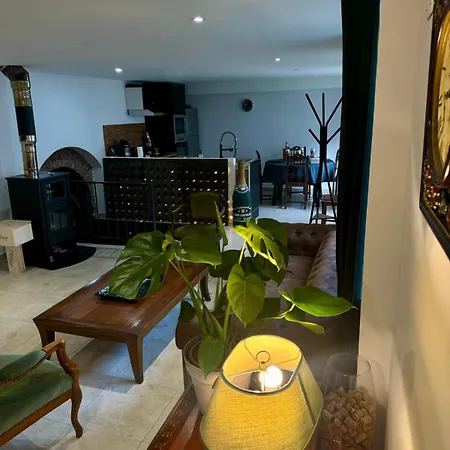 Maison De Champenoise